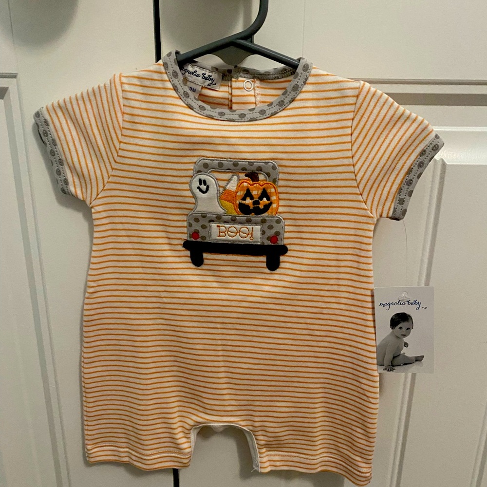 Magnolia Baby Halloween romper 3M